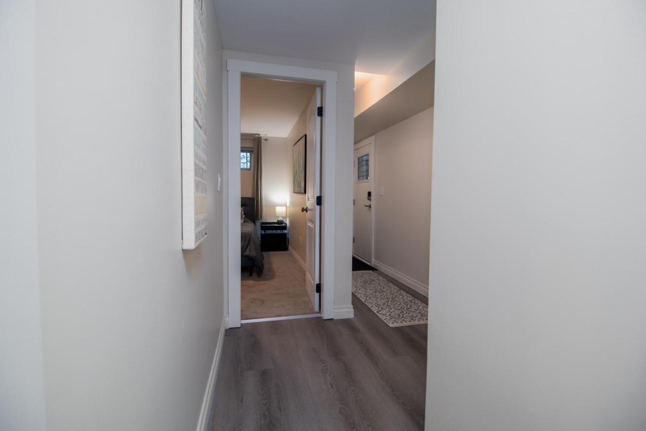 Bright Private Suite Near Departure Bay Beach Nanaimo Zewnętrze zdjęcie