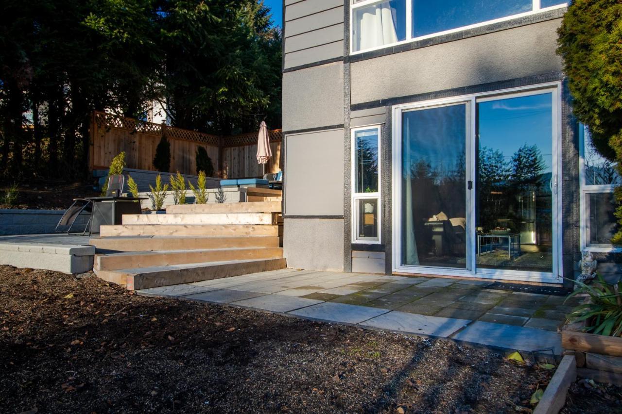 Bright Private Suite Near Departure Bay Beach Nanaimo Zewnętrze zdjęcie